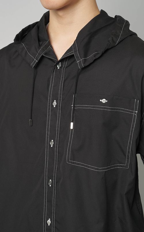 フーディーシャツ