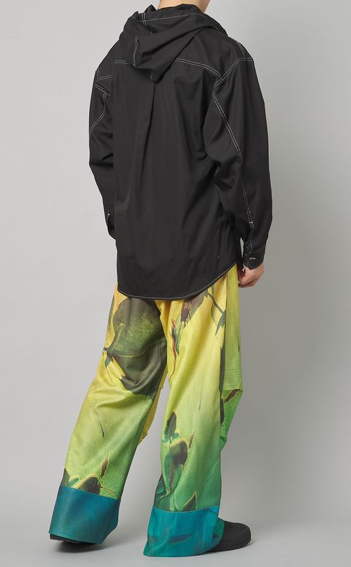 フーディーシャツ