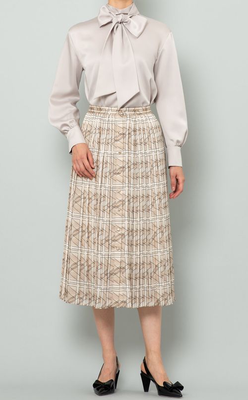 スタンドカラーボウタイ付ブラウス