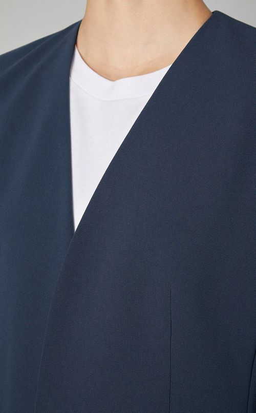 ウエストフィットノーカラージャケット