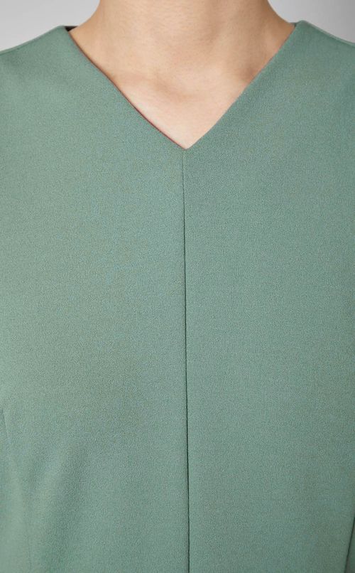 Vネックリブニットスリーブワンピース