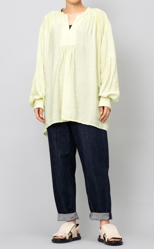 フレンチレーヨンステッチブラウス