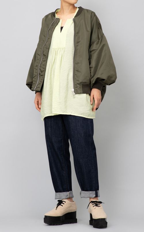 フレンチレーヨンステッチブラウス