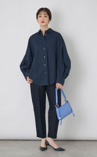 グロッシーテーパードパンツ