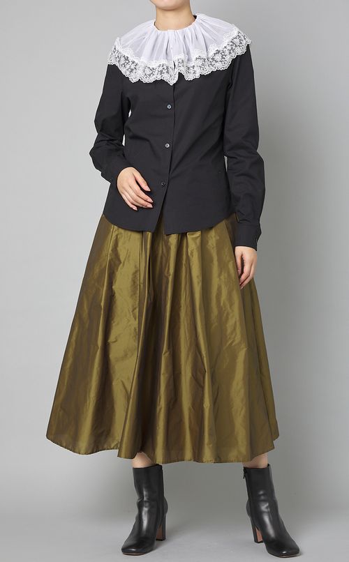 コットンフリルカラーブラウス