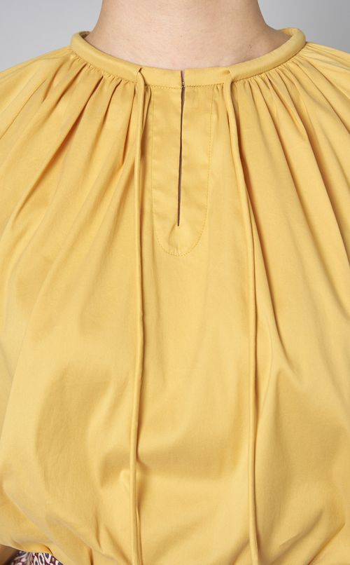 ストレッチギャザースリーブブラウス