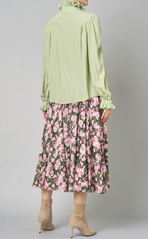 ダブルフリルカラーブラウス