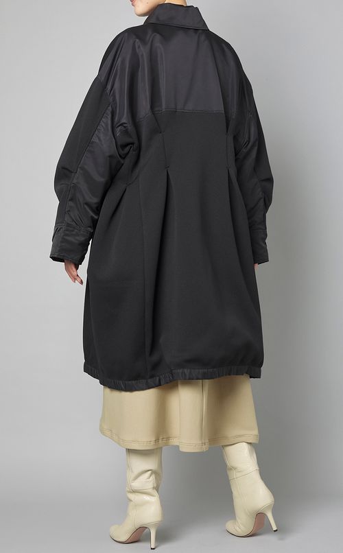 プリーツバックシングルコート