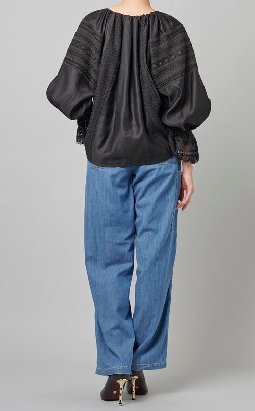 ルーマニアンレースブラウス