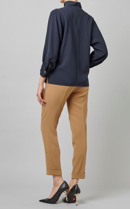 スタンドカラーストレッチブラウス