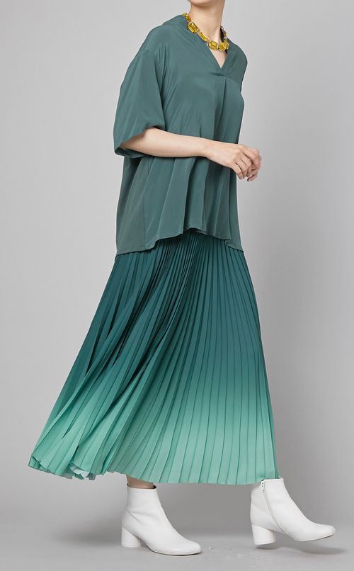 スクエアドロップビジューネックレス