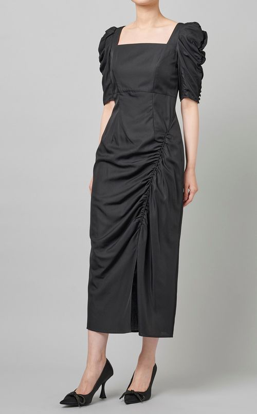 ギャザータイトワンピース