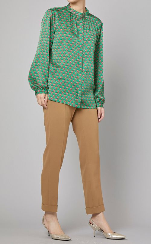 リバティプリントブラウス