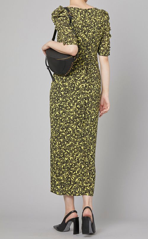 ギャザータイトワンピース