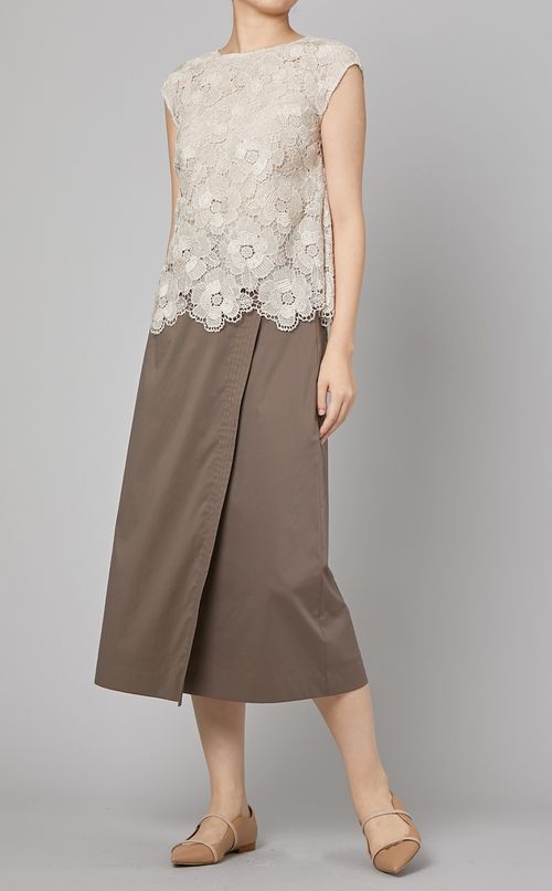 フラワーレースブラウス