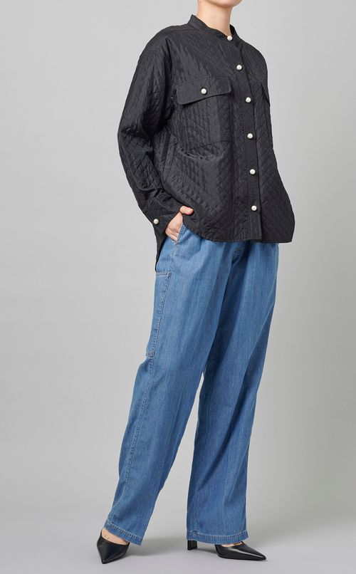 パールボタンキルティングブラウス