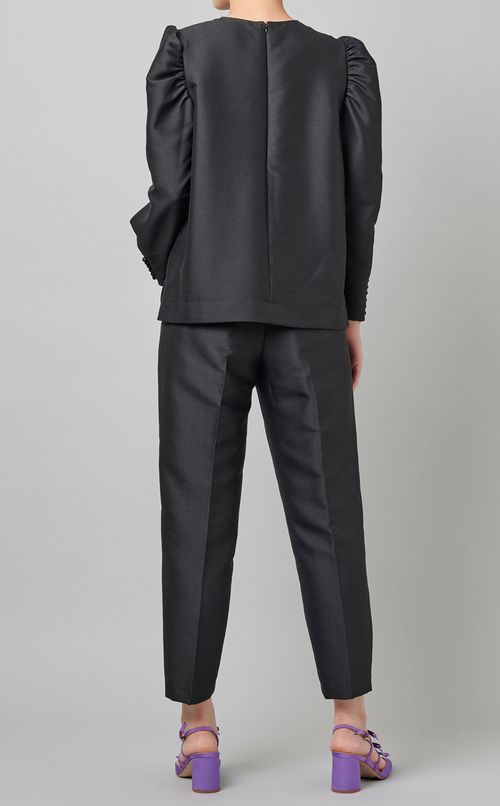 パフスリーブギャザーブラウス