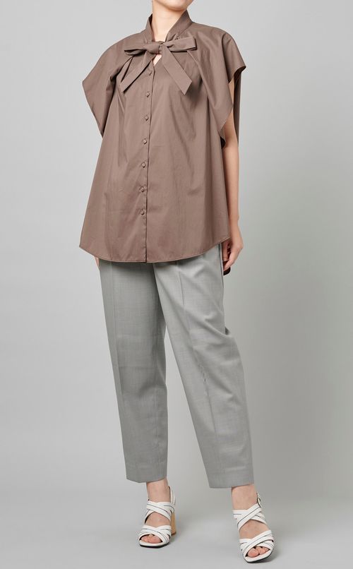 タックストレートパンツ