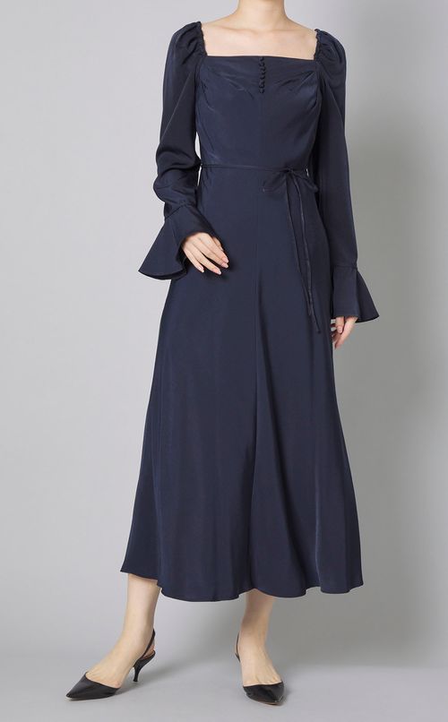 パフスリーブデコルテワンピース