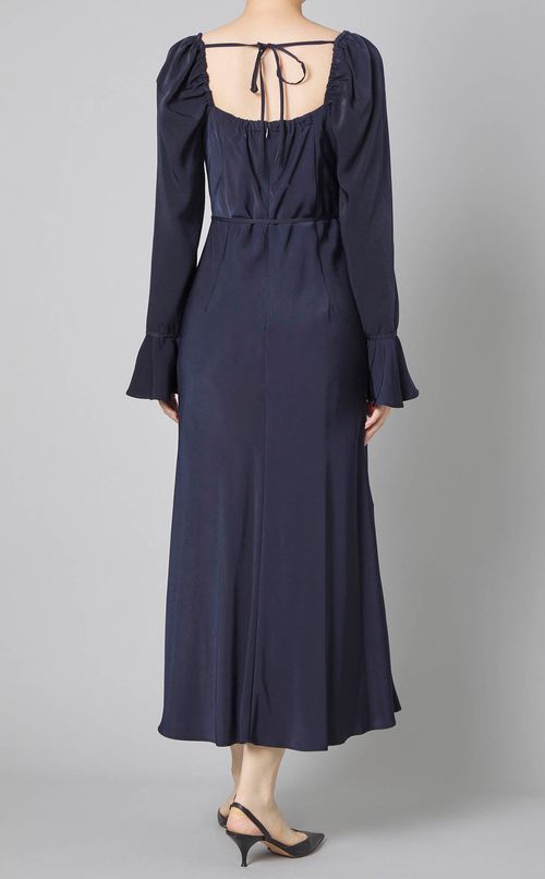 パフスリーブデコルテワンピース