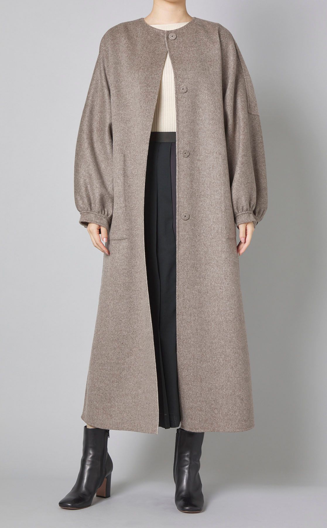 き*ぐ様 美品！ADORE バイカラーメリノウールロングコート　38 美品！ADORE バイカラーメリノウールロングコート 38 ADOREウール