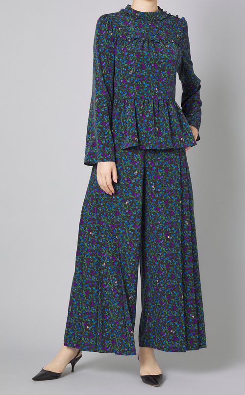 さくらんぼプリントフレアパンツ