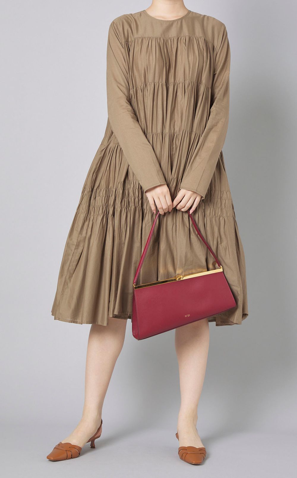 アシンメトリーレザーバッグ