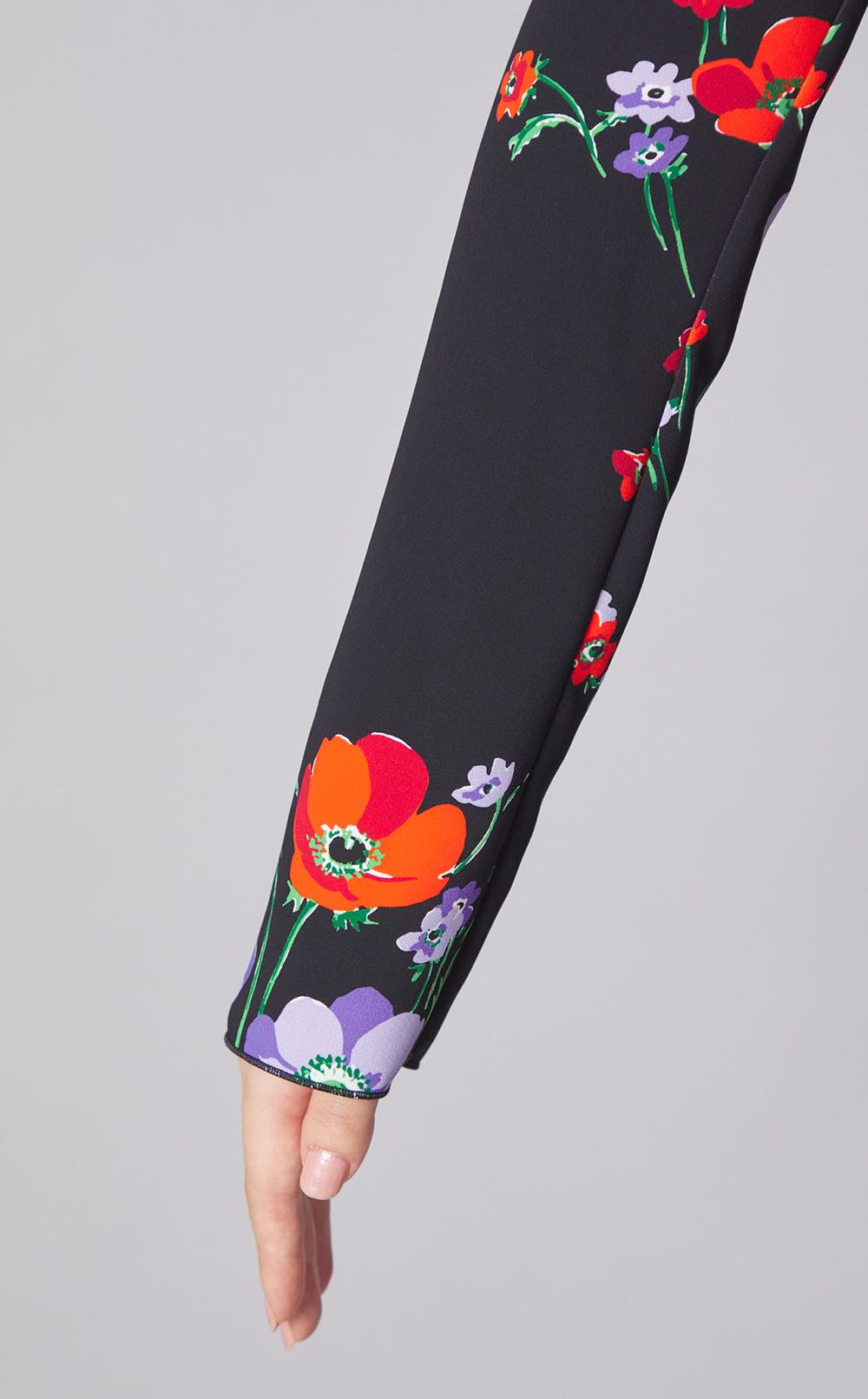 フラワープリントキーネックワンピース