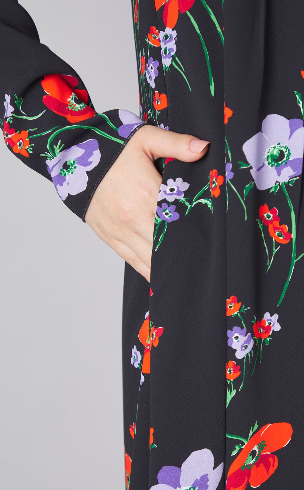 フラワープリントキーネックワンピース