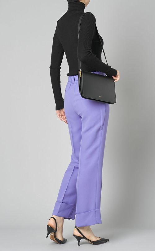 センタープレスクロップ丈パンツ