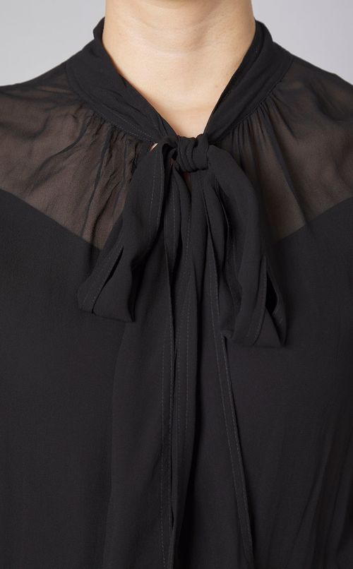 ボウタイパフスリーブワンピース