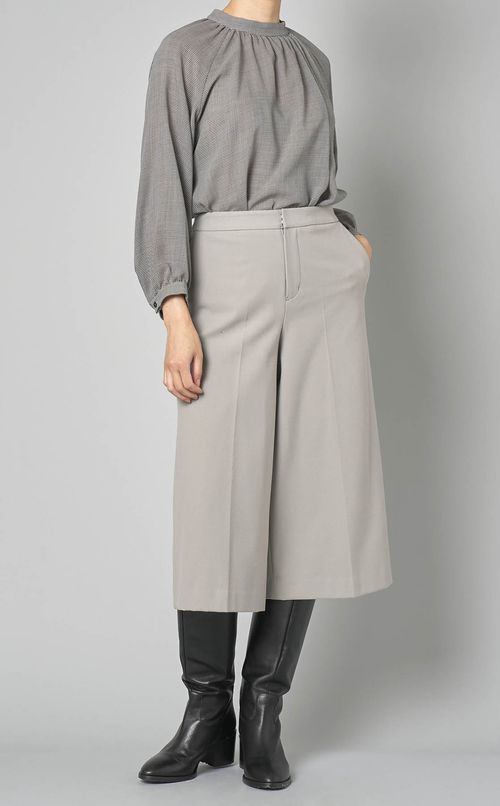 スタンドカラーボウタイブラウス