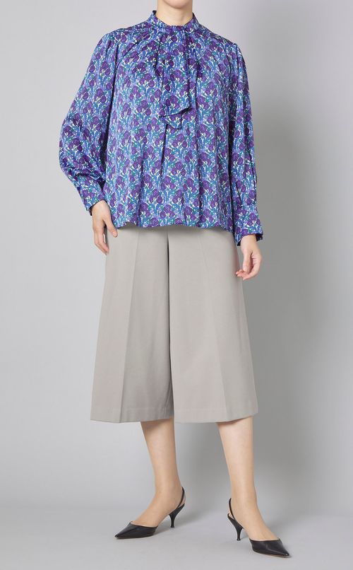 フラワープリントボウタイブラウス