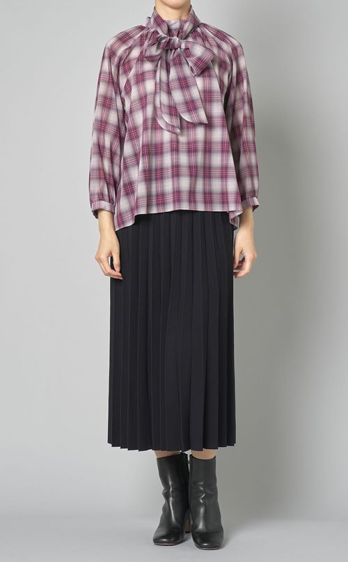 スタンドカラーボウタイブラウス