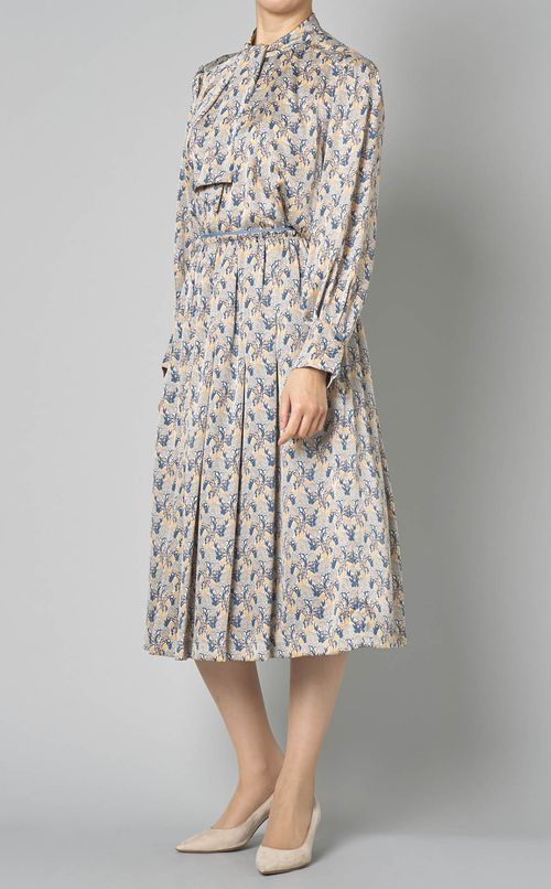 フラワープリントタックスカート