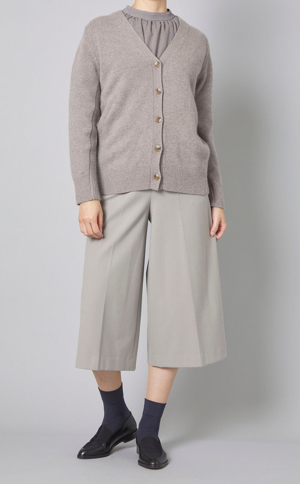 ウールコットンVネックカーディガン