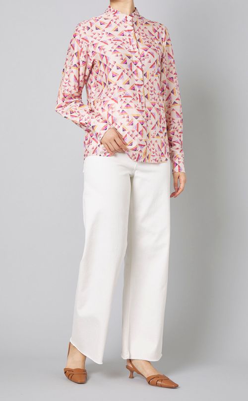 トライアングルプリントブラウス