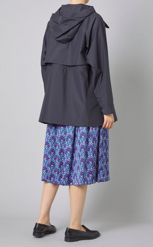 ラグランスリーブハーフコート