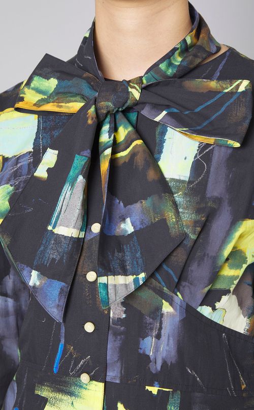 ボリュームスリーブボウタイブラウス