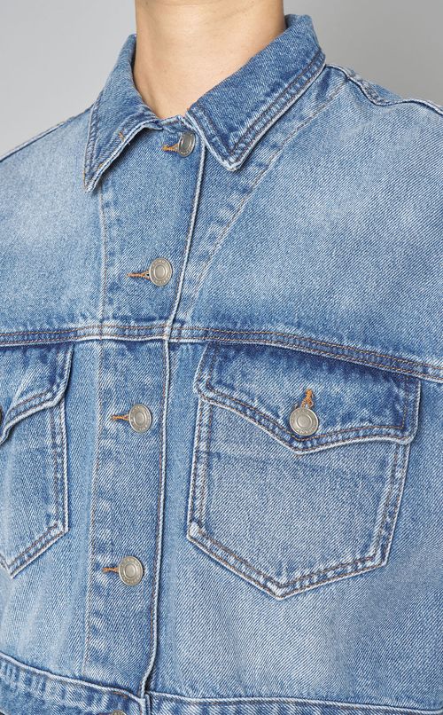 ショート丈ウォッシュドデニムブルゾン