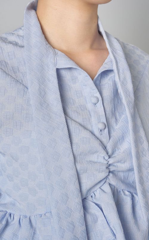 フラワージャガードボウタイフリルブラウス