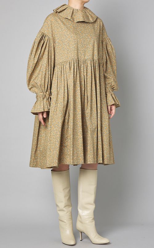 フリルカラーフラワープリントワンピース