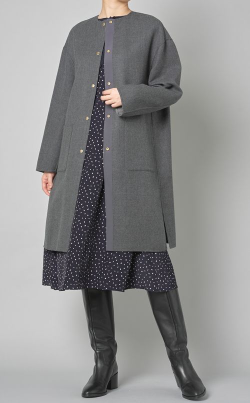 ノーカラーリバーシブルコート