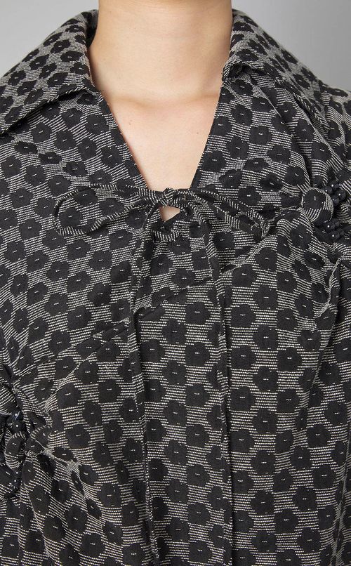 フラワージャガードビーズスキッパーシャツ