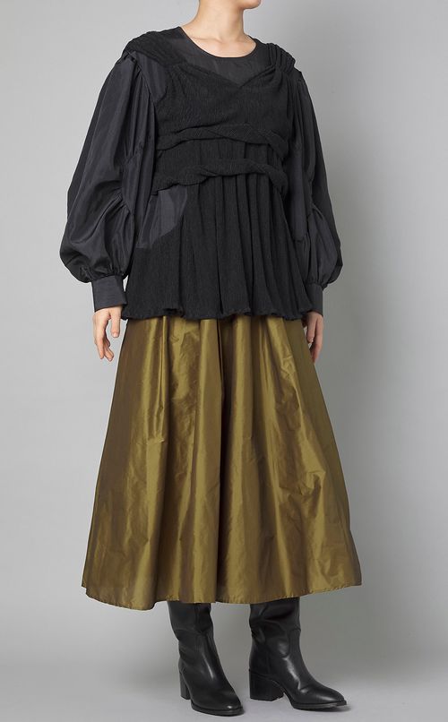 ダブルツイストギャザースリーブブラウス