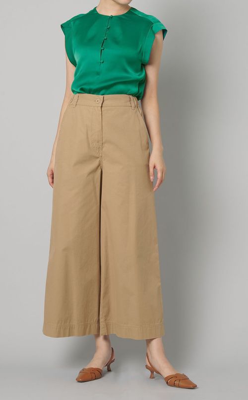 ノースリーブプルオーバーブラウス