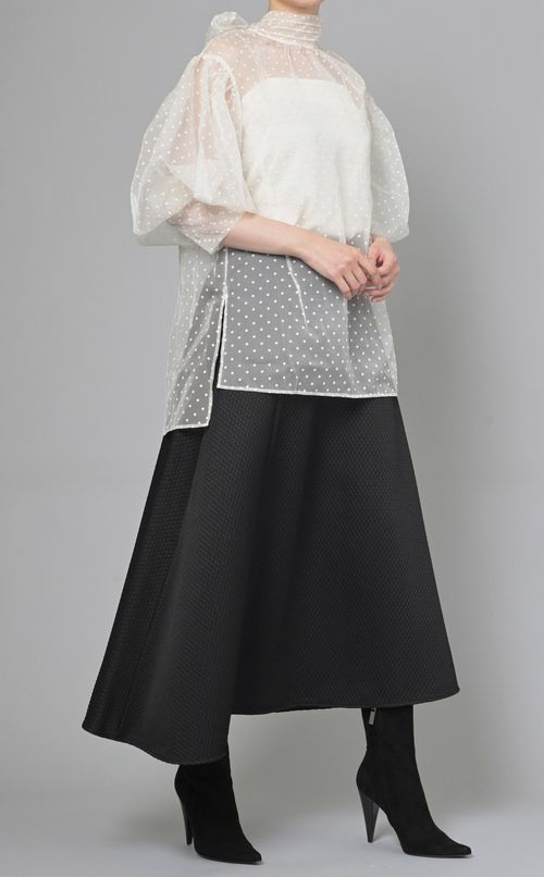 ドットパフスリーブブラウス