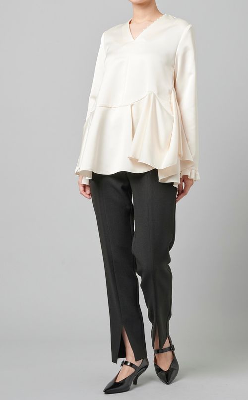 ワンサイドパールペプラムブラウス