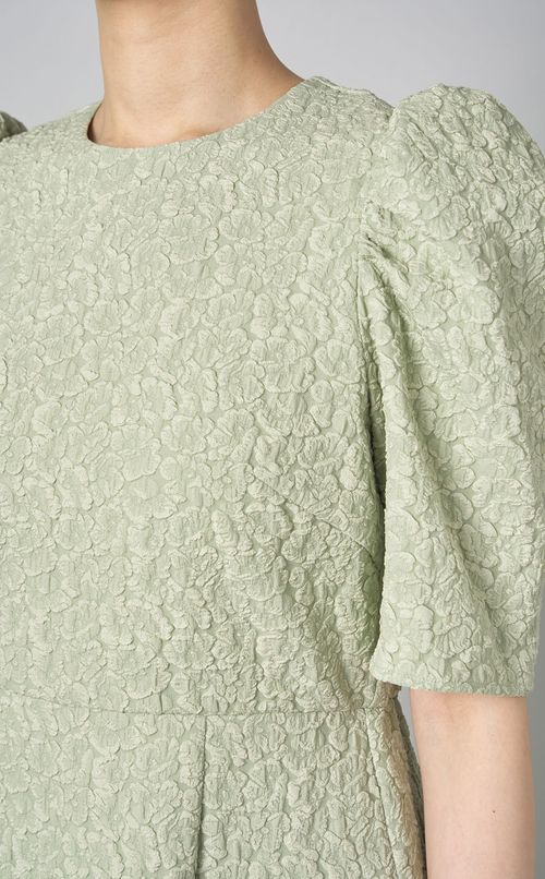 ジャガードパフショルダーワンピース