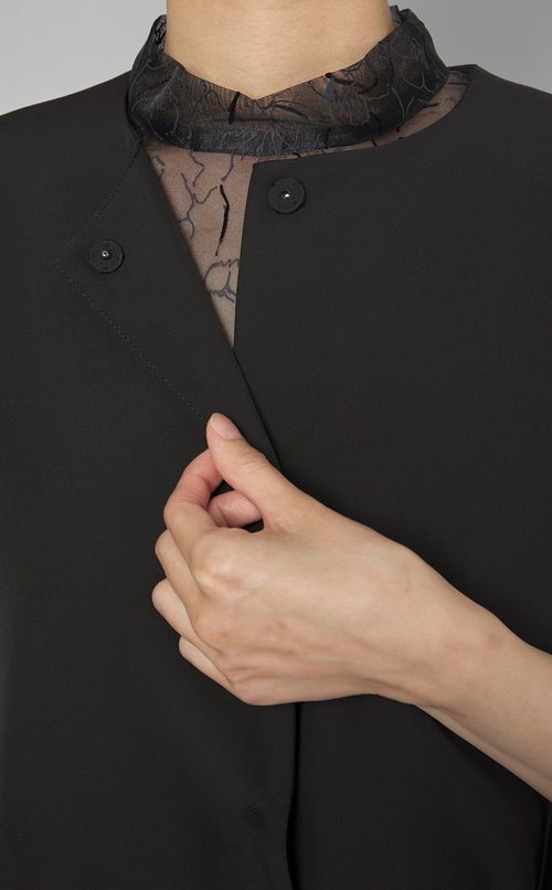 ノーカラーフレアスリーブジャケット